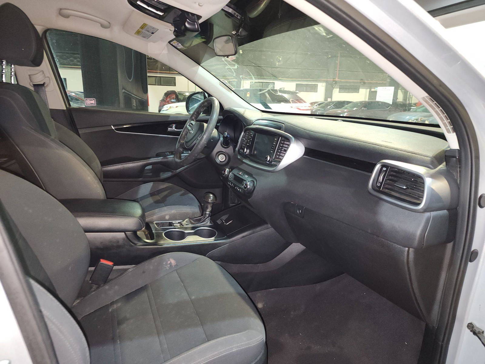 2019 KIA SORENTO — 101833 Miles — Lot 59KG490656 — Ind. 12 - Marhaba Auctions Used Cars - Image 7