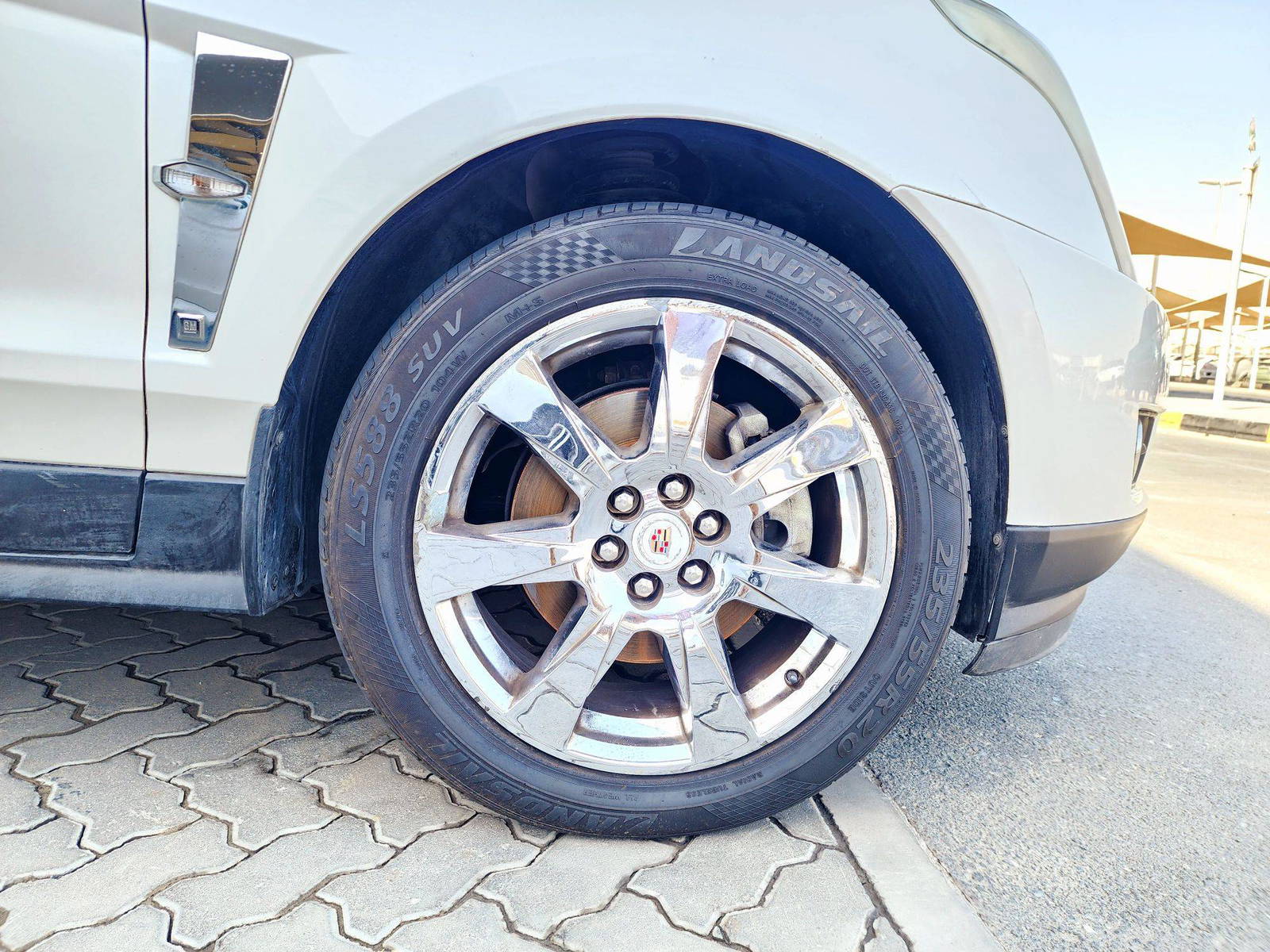 2012 CADILLAC SRX LUXURY — 268902 KM — Lot CS568731 — Souq - Marhaba Auctions Used Cars - Image 11