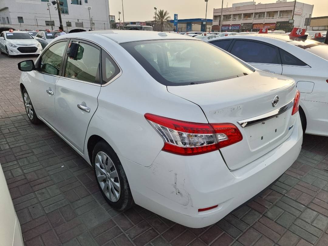 2013 NISSAN SENTRA — 227160 KM — Lot 694468 — Ind. 12 - Marhaba Auctions Used Cars - Image 4