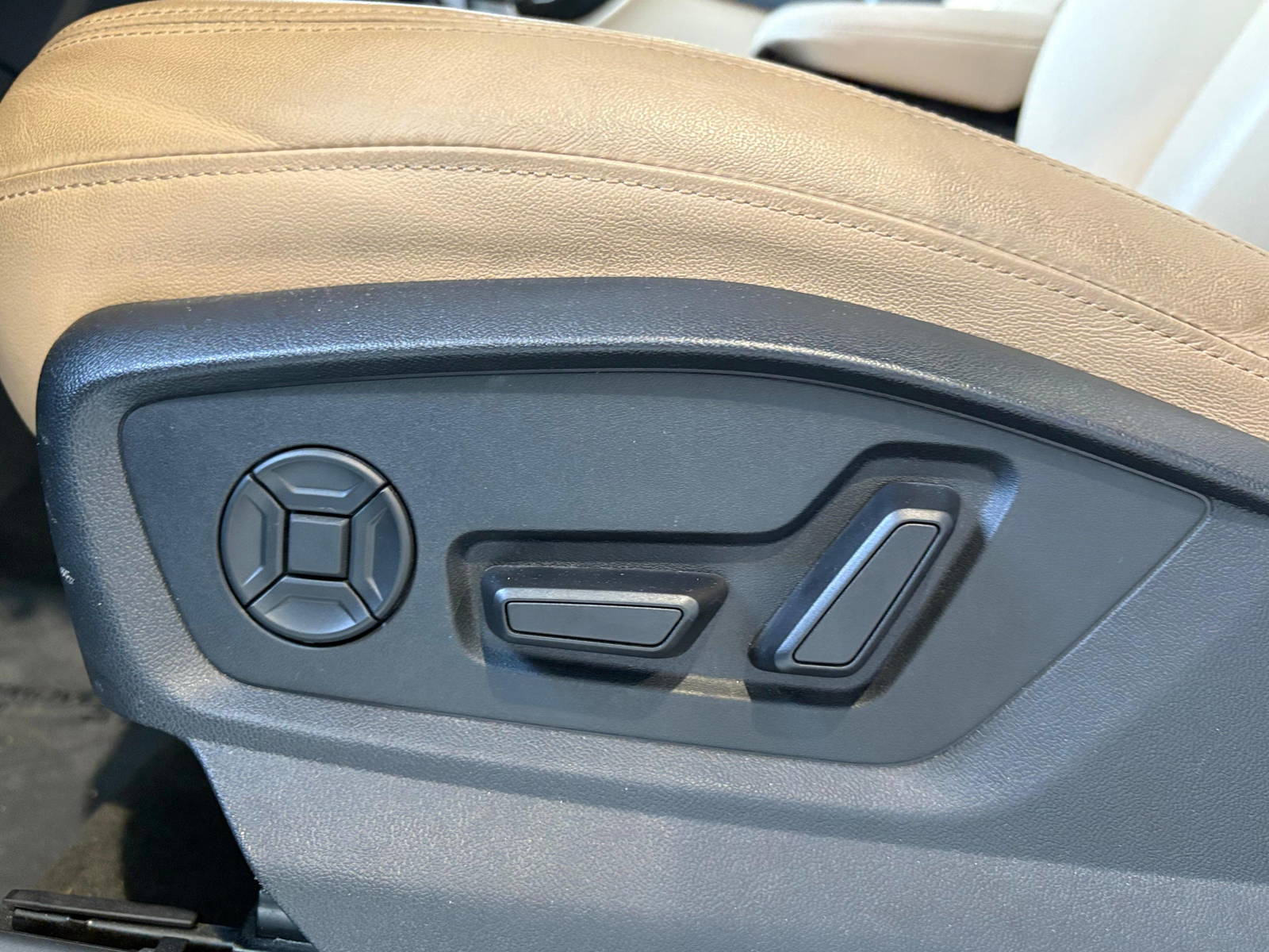 2023 AUDI Q7 — 7249 KM — Lot 013008 — Main - Marhaba Auctions Used Cars - Image 19