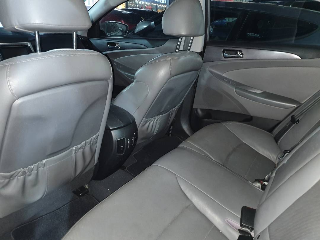 2011 HYUNDAI SONATA — 139967 Miles — Lot A016883 — Ind. 12 - Marhaba Auctions Used Cars - Image 6