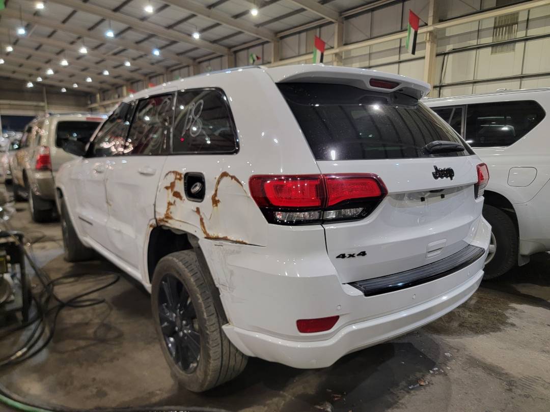 2018 JEEP Grand Cherokee — 125654 Miles — Lot JC123035 — Main - Marhaba Auctions Used Cars - Image 4