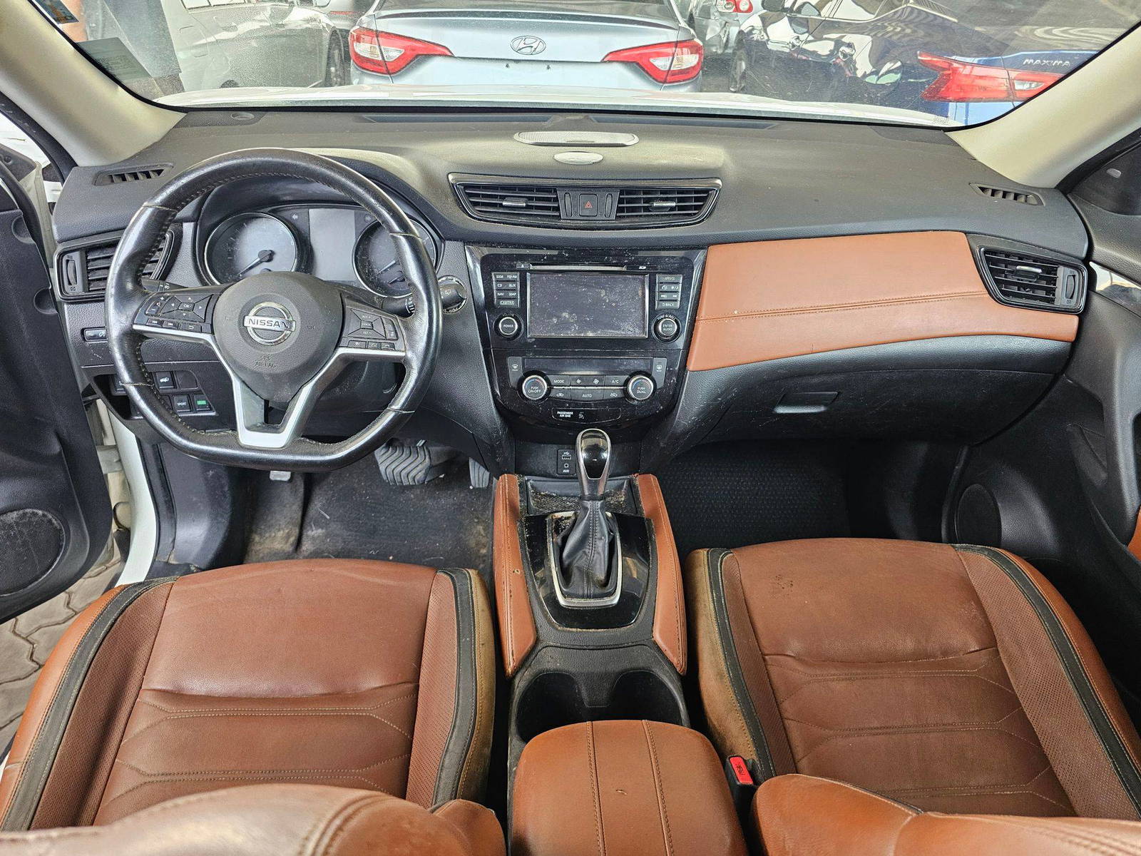 NISSAN ROGUE 2017 - Marhaba Auction Used Cars - Image 7