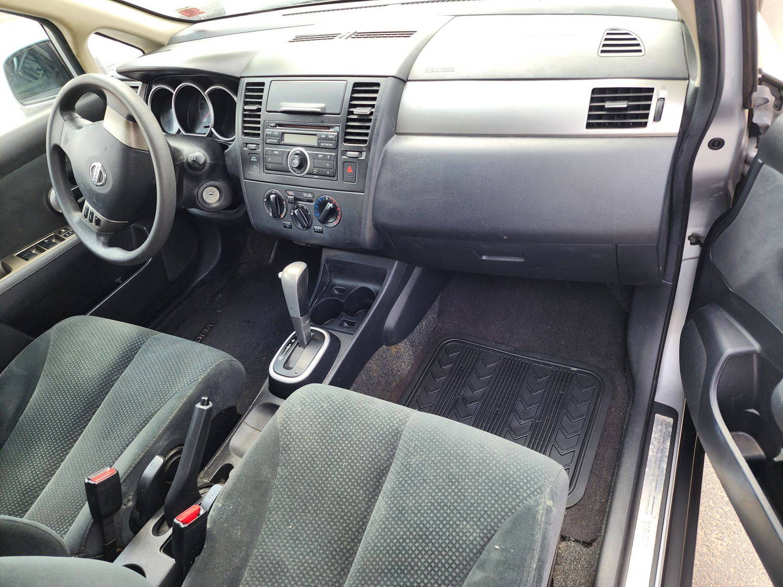 2011 NISSAN VERSA — 163461 Miles — Lot 38162522 - Marhaba Auctions Used Cars - Image 4