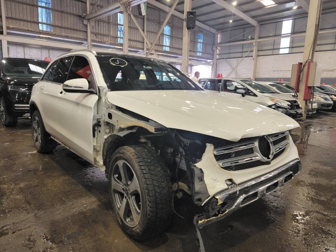 2019 MERCEDES BENZ GLC-300 — 40483 Miles — Lot KV197003 — Main - Marhaba Auctions Used Cars - Image 4