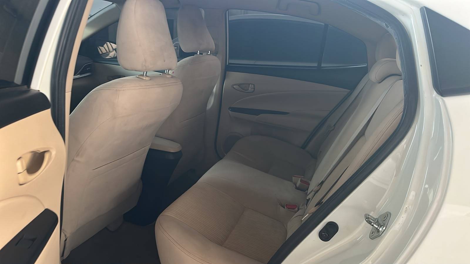 2019 TOYOTA YARIS — sold — 157550 KM — Lot 7K2058076 — Souq - Marhaba Auctions Used Cars - Image 6