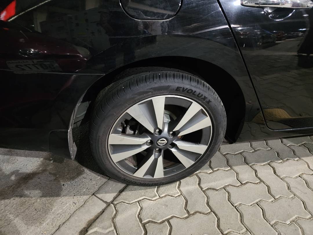 2019 NISSAN SENTRA — 94489 Miles — Lot 37996696 - Marhaba Auctions Used Cars - Image 10