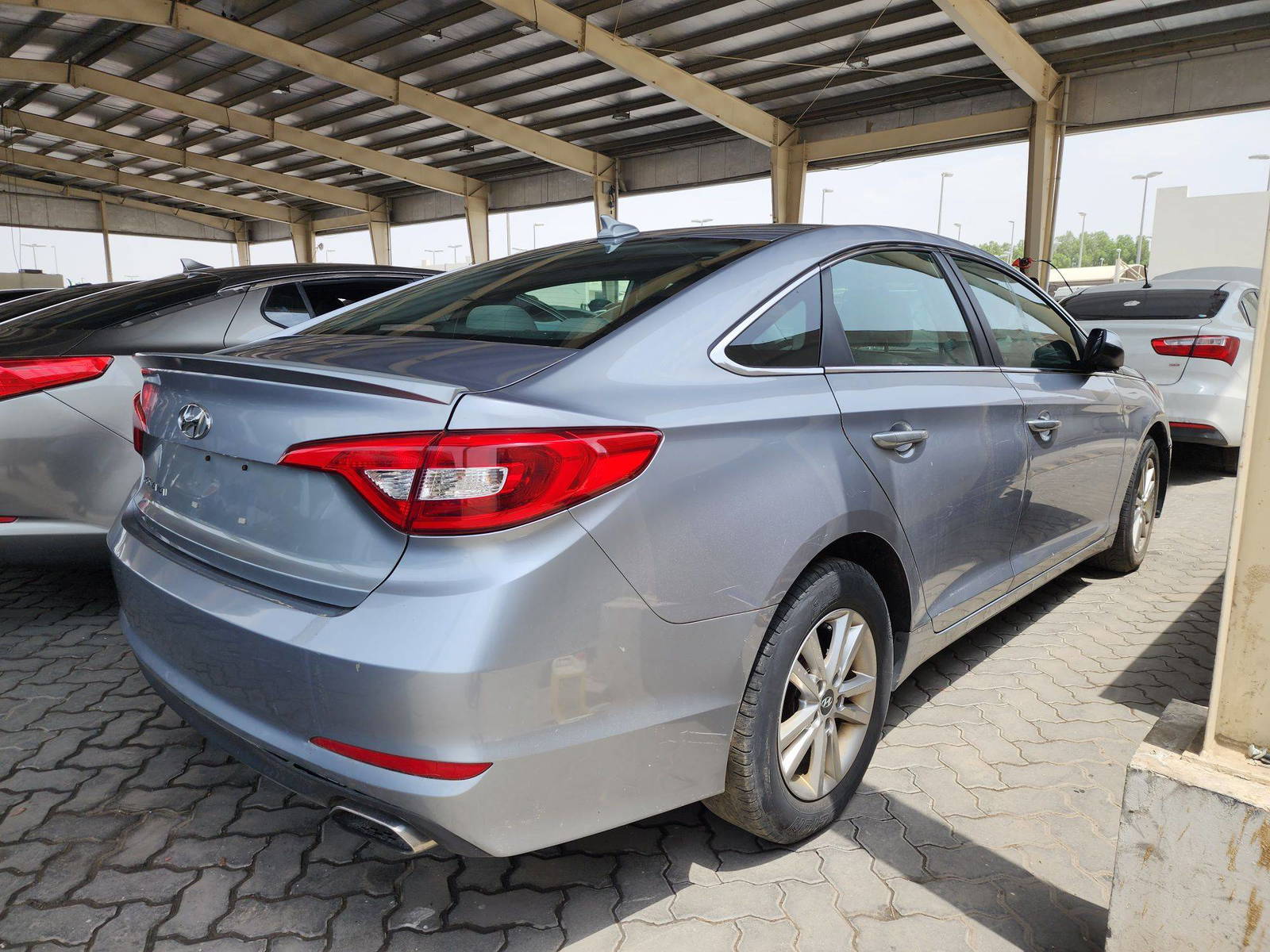 2015 HYUNDAI SONATA — 129877 Miles — Lot 1339 — Souq - Marhaba Auctions Used Cars - Image 3