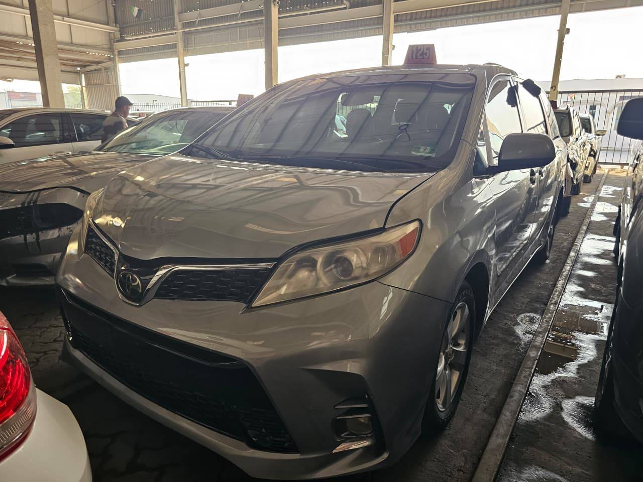 2012 TOYOTA SIENNA — 180331 Miles — Lot CS185303 — Main - Marhaba Auctions Used Cars - Image 4