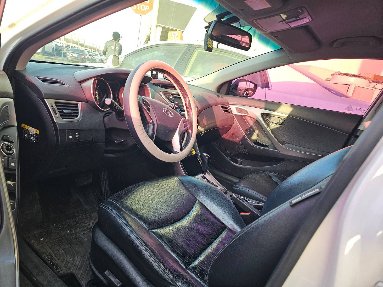 2012 HYUNDAI AVANTE — 250268 KM — Lot DBCU457730 — Souq - Marhaba Auctions Used Cars - Image 8