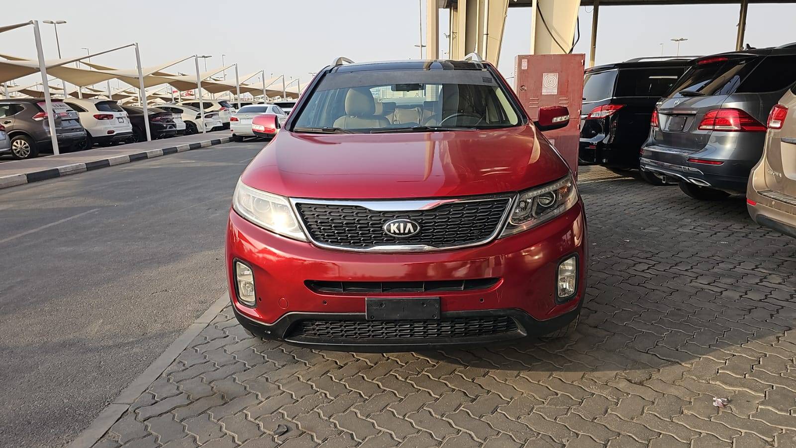 2014 KIA SORENTO — 205740 KM — Lot 487712 — Souq - Marhaba Auctions Used Cars - Image 4