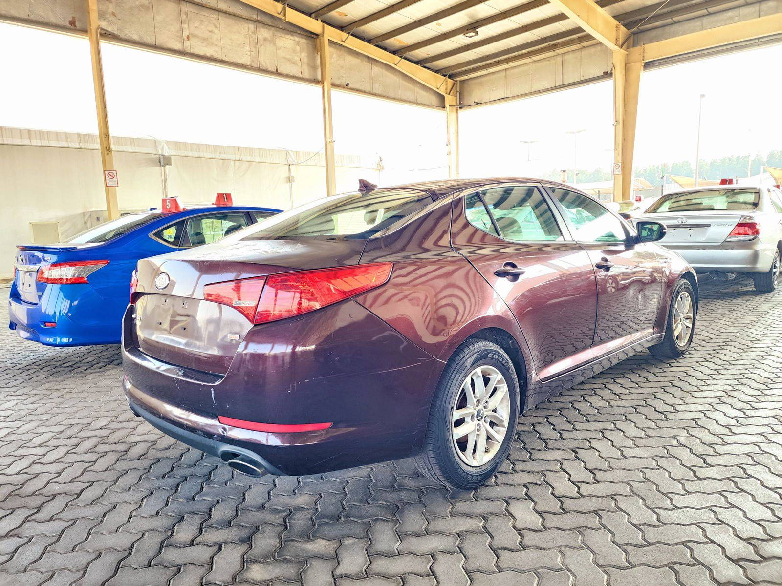 2011 KIA OPTIMA — 165822 Miles — Lot 125487 — Souq - Marhaba Auctions Used Cars - Image 3