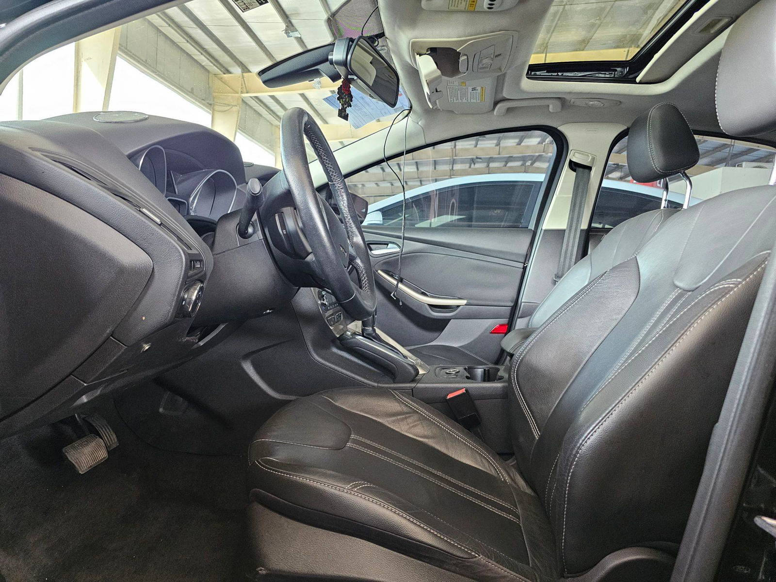 2012 FORD FOCUS — 137778 KM — Lot 09378 — Main - Marhaba Auctions Used Cars - Image 9