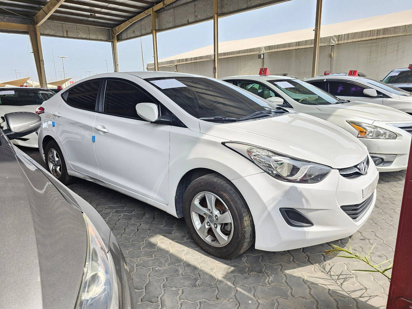 2012 HYUNDAI AVANTE — 200830 KM — Lot 590171 — Ind. 12 - Marhaba Auctions Used Cars - Image 3