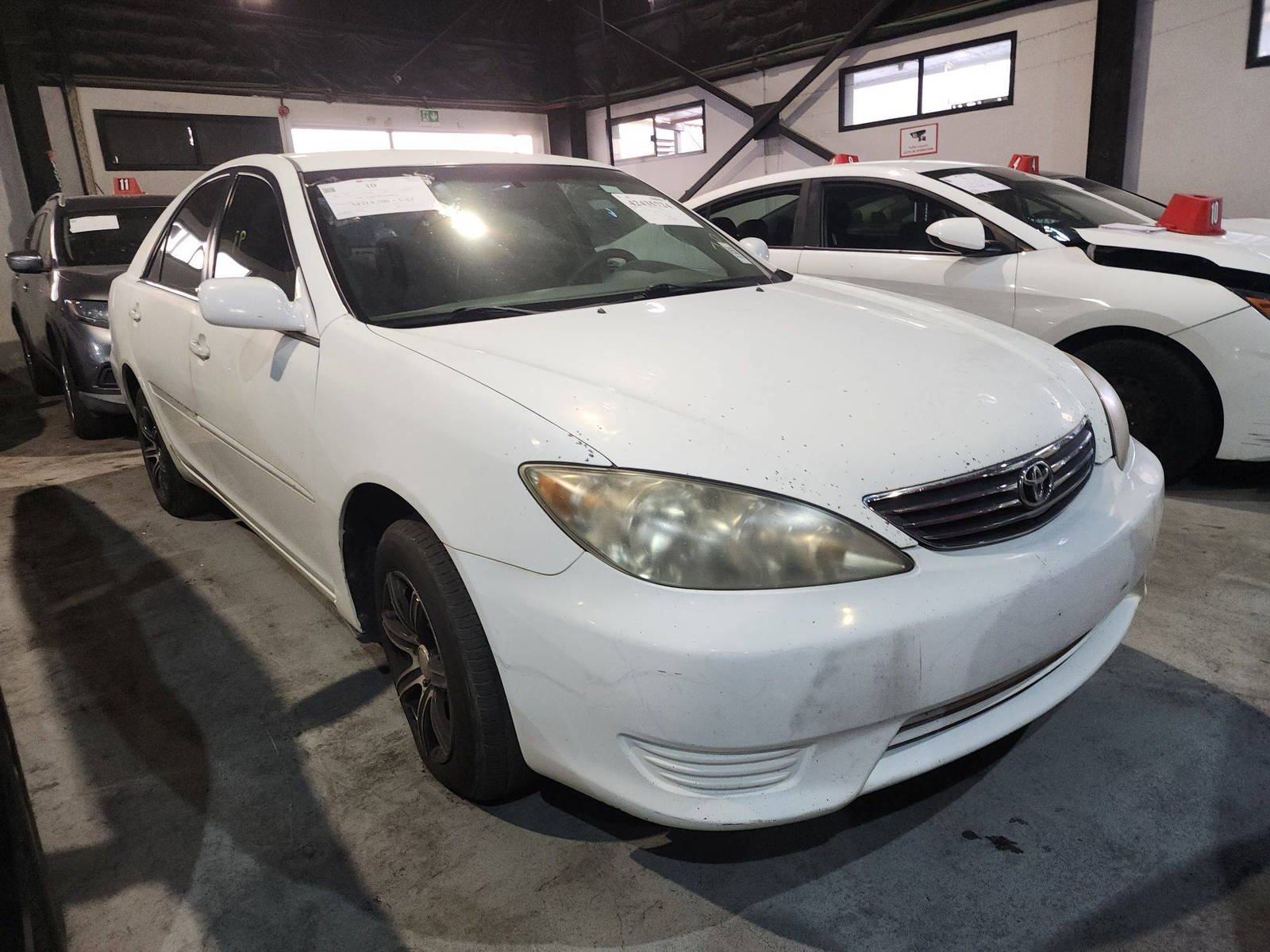2005 TOYOTA CAMRY — 307701 Miles — Lot 42435724 — Al Quoz - Marhaba Auctions Used Cars - Image 4