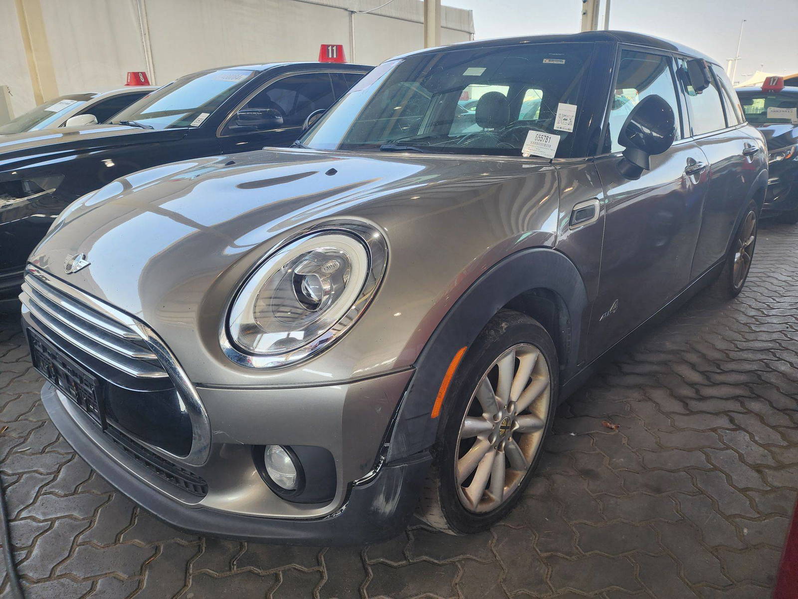 2017 MINI COOPER — 106052 KM — Lot F27952 — Souq - Marhaba Auctions Used Cars - Image 4