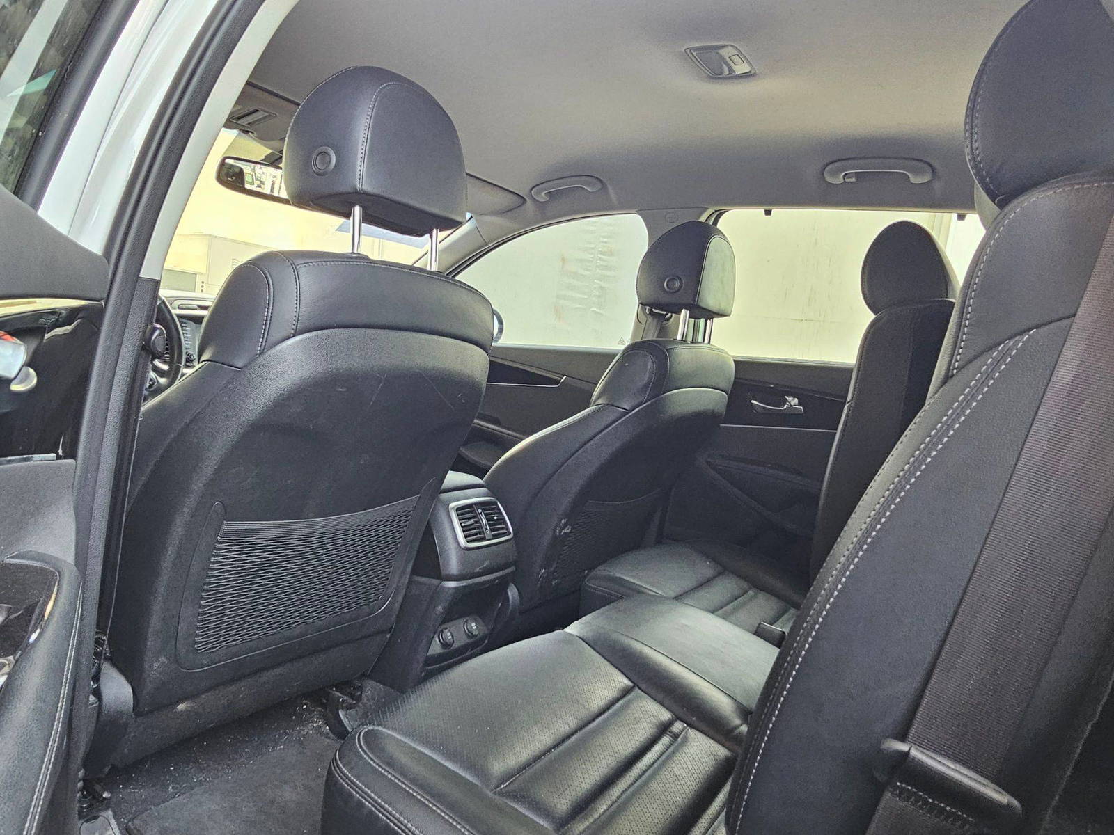 KIA SORENTO 2018 - Marhaba Auction Used Cars - Image 6