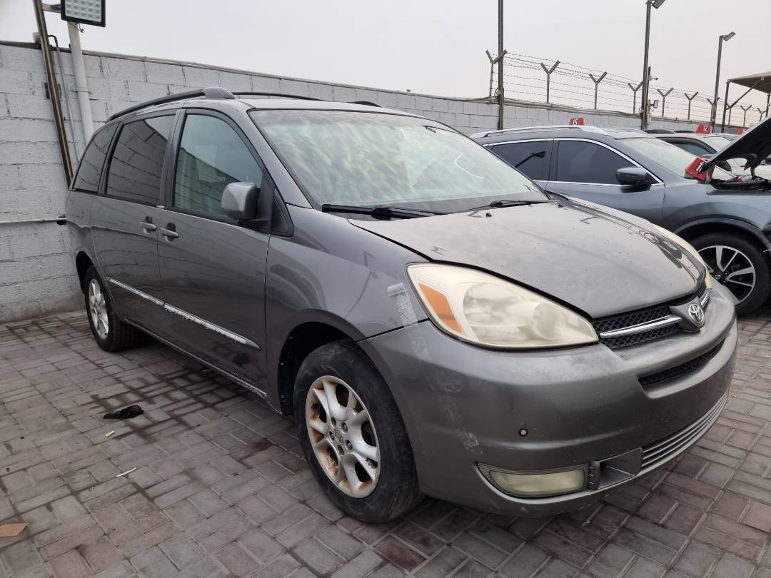 2004 TOYOTA SIENNA — 242447 Miles — Lot 124587 — Ind. 12 - Marhaba Auctions Used Cars - Image 3