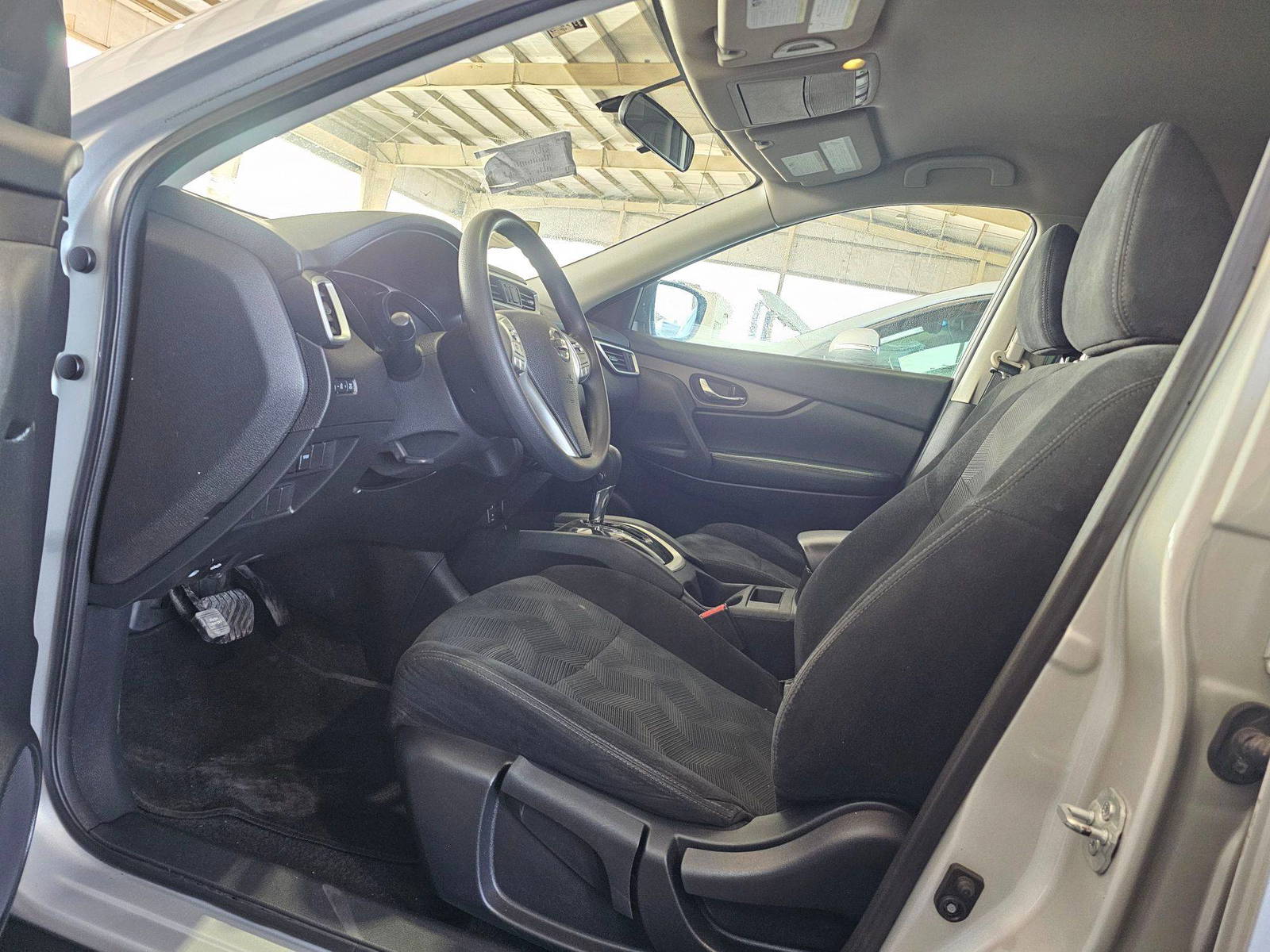 2016 NISSAN ROGUE — 170920 Miles — Lot T8GC896080 — Souq - Marhaba Auctions Used Cars - Image 8
