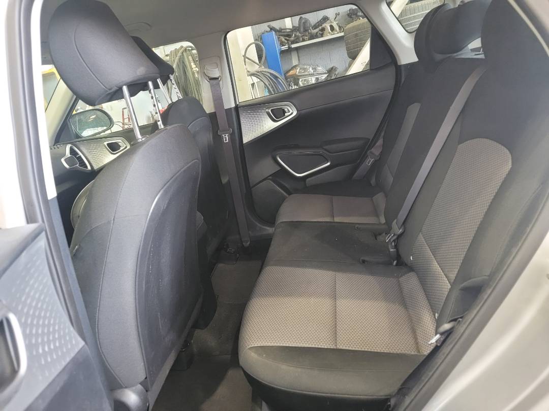 2020 KIA SOUL — 103284 Miles — Lot 077645 — Souq - Marhaba Auctions Used Cars - Image 6