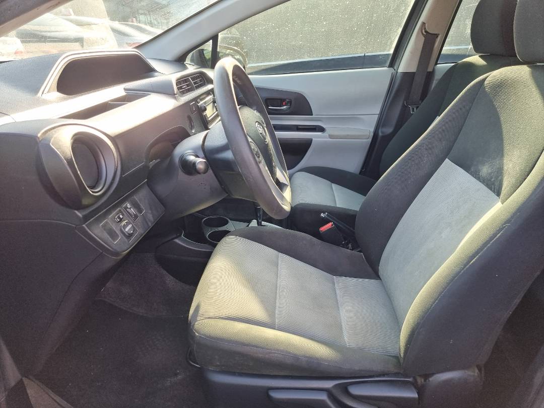 2014 TOYOTA PRIUS C — 274270 Miles — Lot 215487 — Ind. 12 - Marhaba Auctions Used Cars - Image 8
