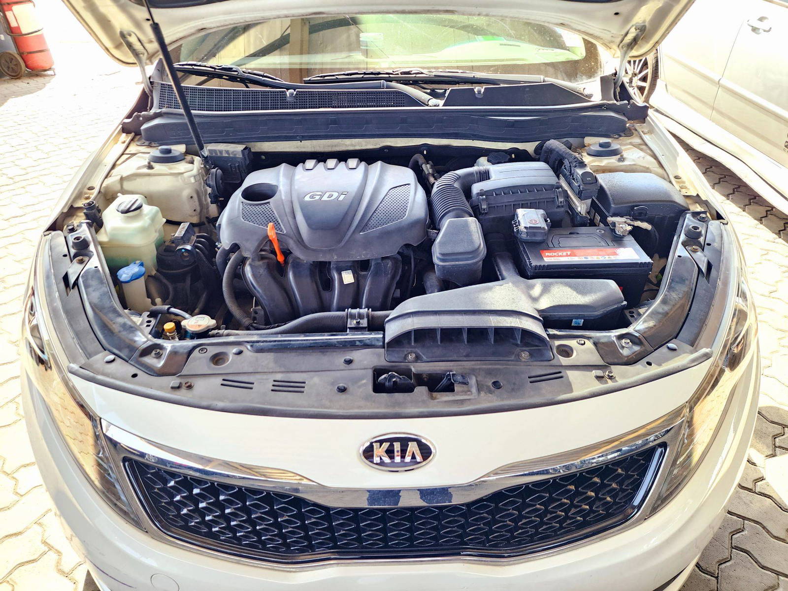 2011 KIA K5 — 159816 KM — Lot 052724 — Souq - Marhaba Auctions Used Cars - Image 12