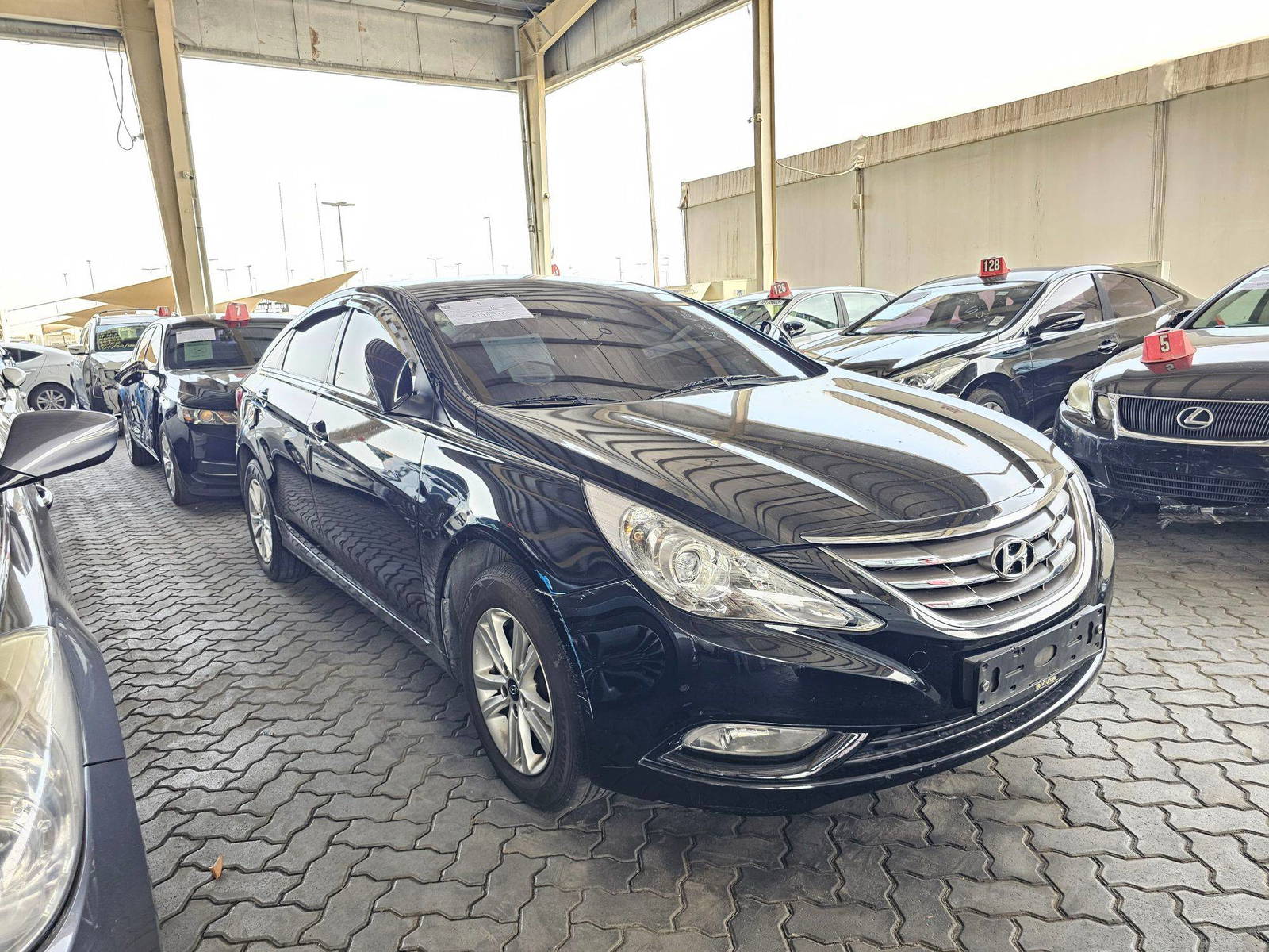 2012 HYUNDAI SONATA — 173456 KM — Lot 455498 — Souq - Marhaba Auctions Used Cars - Image 3