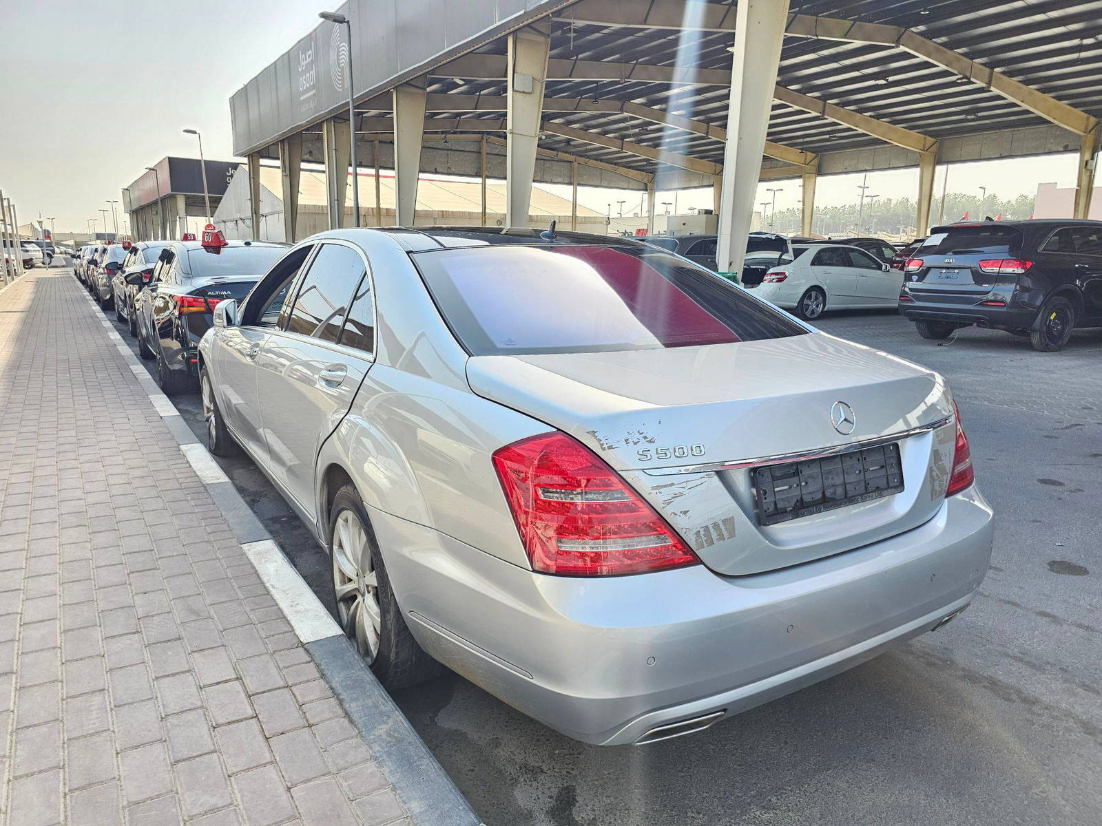2010 MERCEDES BENZ S 500 4MATIC — 276142 KM — Lot A32137 — Souq - Marhaba Auctions Used Cars - Image 3