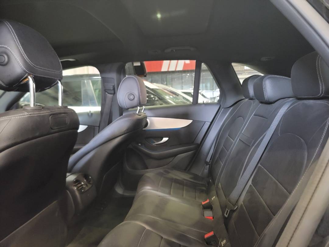 2019 MERCEDES BENZ GLC-300 — 67068 Miles — Lot 167852 — Main - Marhaba Auctions Used Cars - Image 7