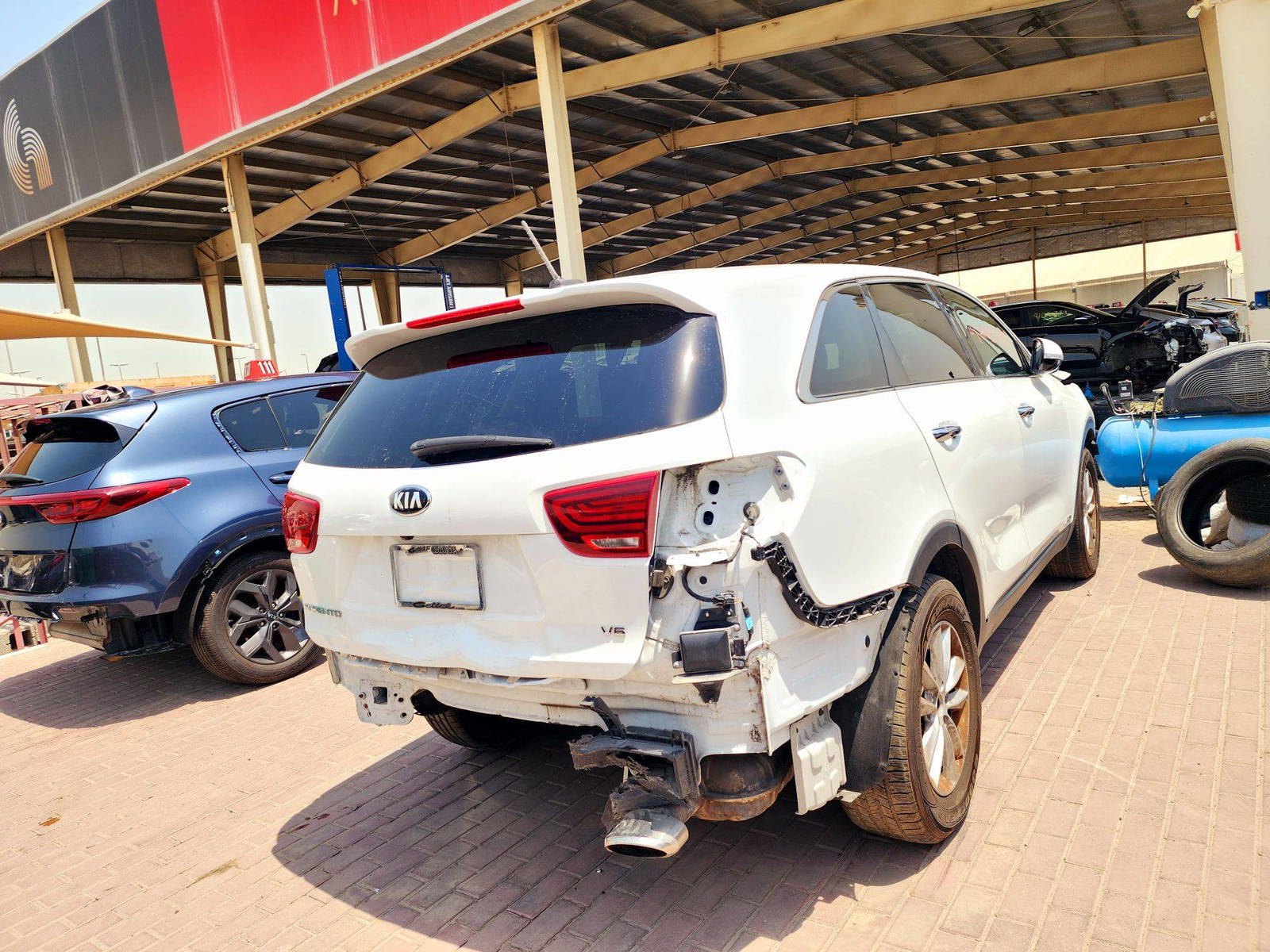 2019 KIA SORENTO — 95537 Miles — Lot 9KG552847 — Souq - Marhaba Auctions Used Cars - Image 3