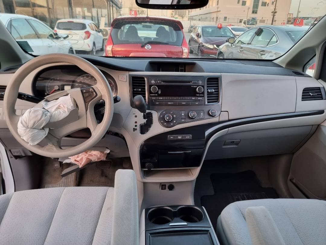 2012 TOYOTA SIENNA — 202929 Miles — Lot 215487 — Ind. 12 - Marhaba Auctions Used Cars - Image 8