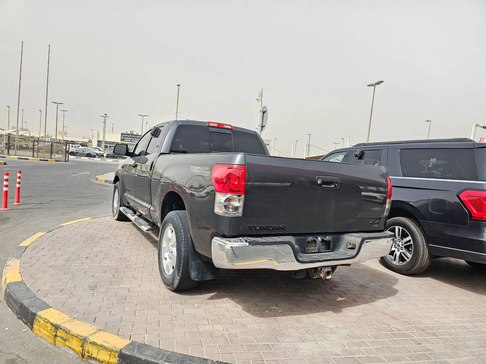 2012 TOYOTA TUNDRA — 176176 Miles — Lot X237860 — Souq - Marhaba Auctions Used Cars - Image 6
