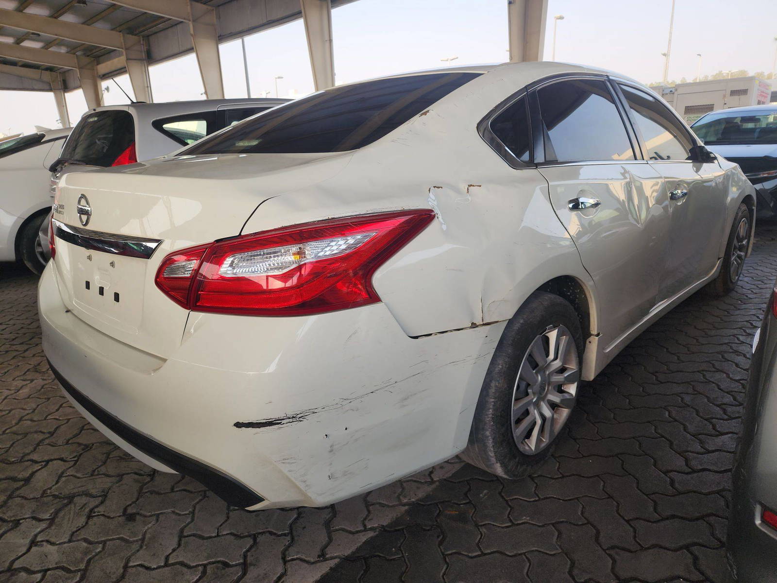 2016 NISSAN ALTIMA — 172625 Miles — Lot 37488914 — Souq - Marhaba Auctions Used Cars - Image 3