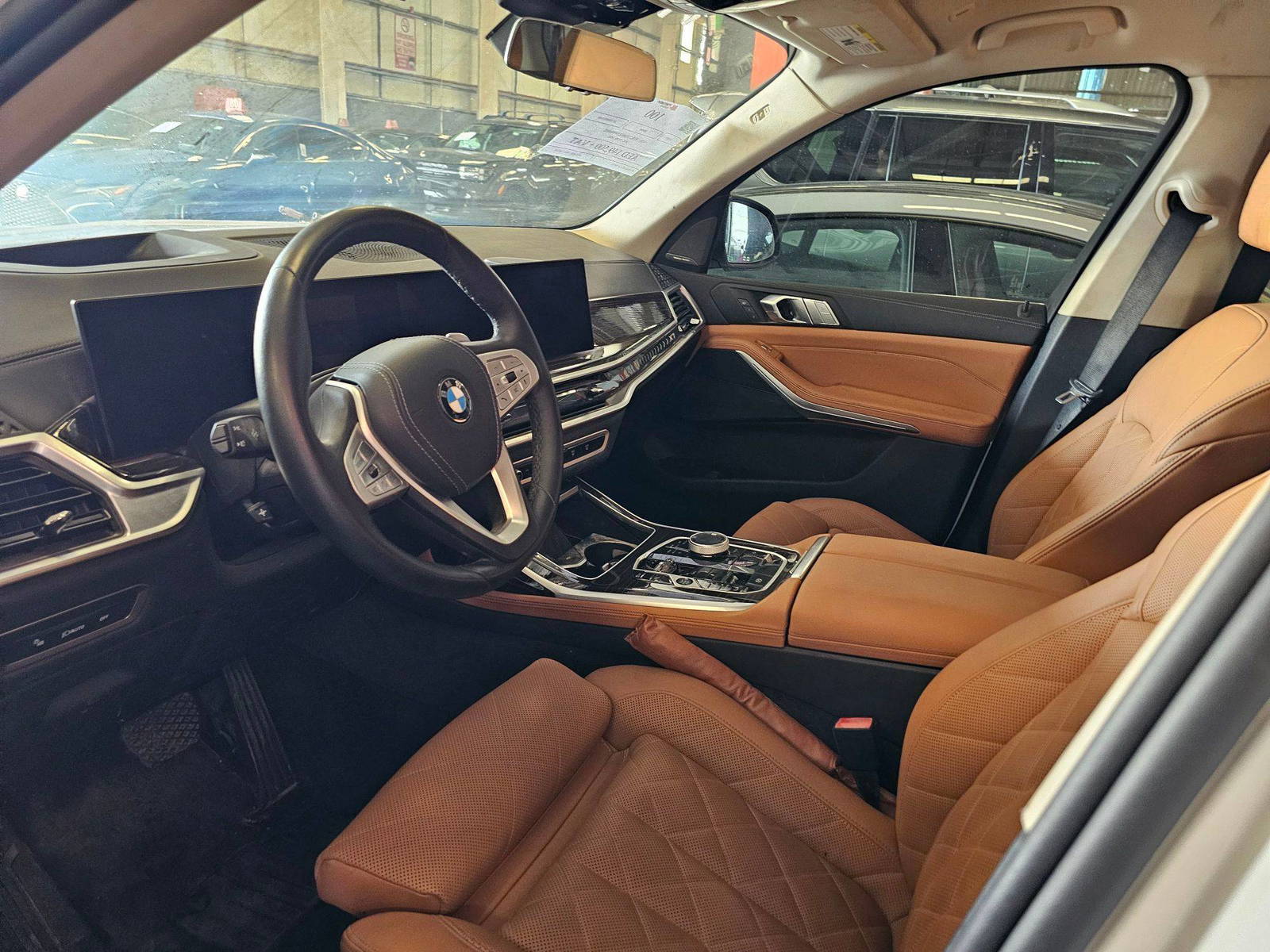 2025 BMW X7 XDRIVE40I — 30811 Miles — Lot 9W84852 — Souq - Marhaba Auctions Used Cars - Image 9