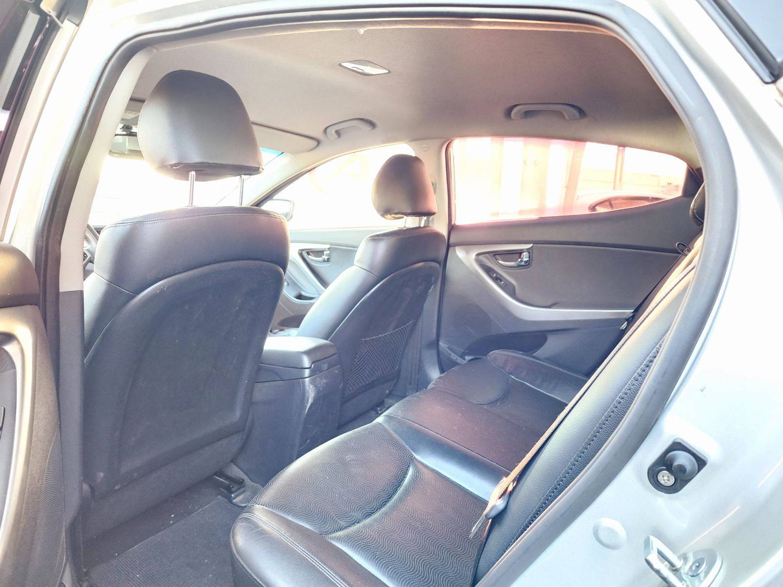 2012 HYUNDAI AVANTE — 71515 KM — Lot 356986 — Souq - Marhaba Auctions Used Cars - Image 6