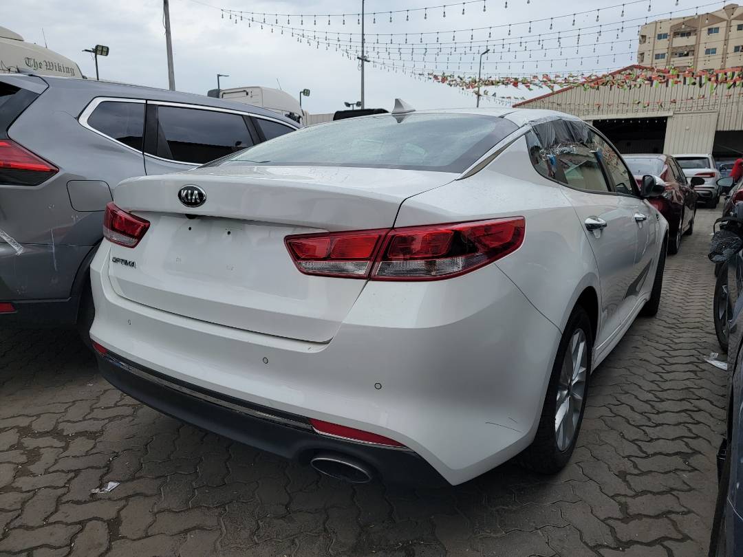 2018 KIA OPTIMA — 170815 Miles — Lot JG268195 — Main - Marhaba Auctions Used Cars - Image 3