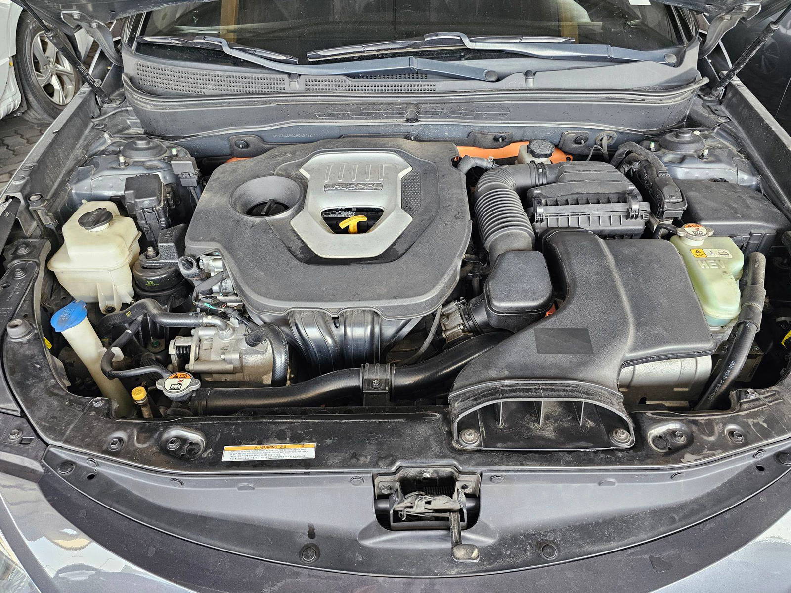 2012 HYUNDAI SONATA — 178364 KM — Lot 042481 — Souq - Marhaba Auctions Used Cars - Image 12