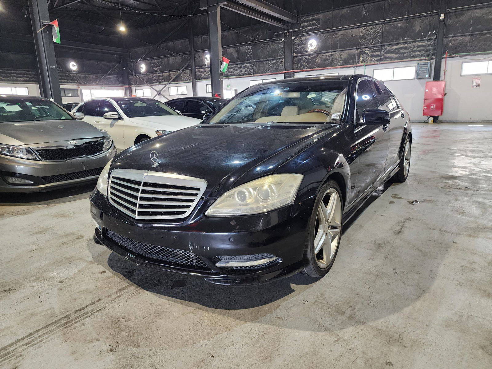 MERCEDES BENZ S-CLASS 2010 - Marhaba Auction Used Cars - Image 4