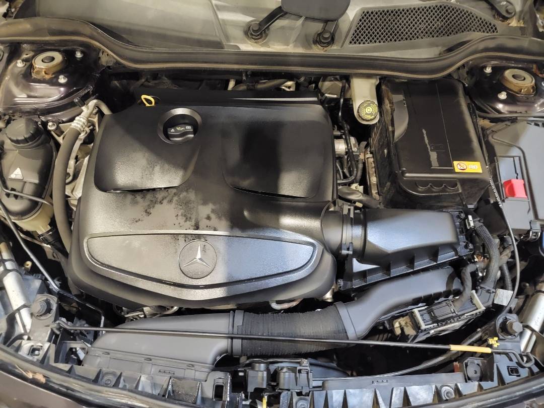 2014 MERCEDES BENZ CLA 250 — 156977 Miles — Lot EN037067 — Souq - Marhaba Auctions Used Cars - Image 12