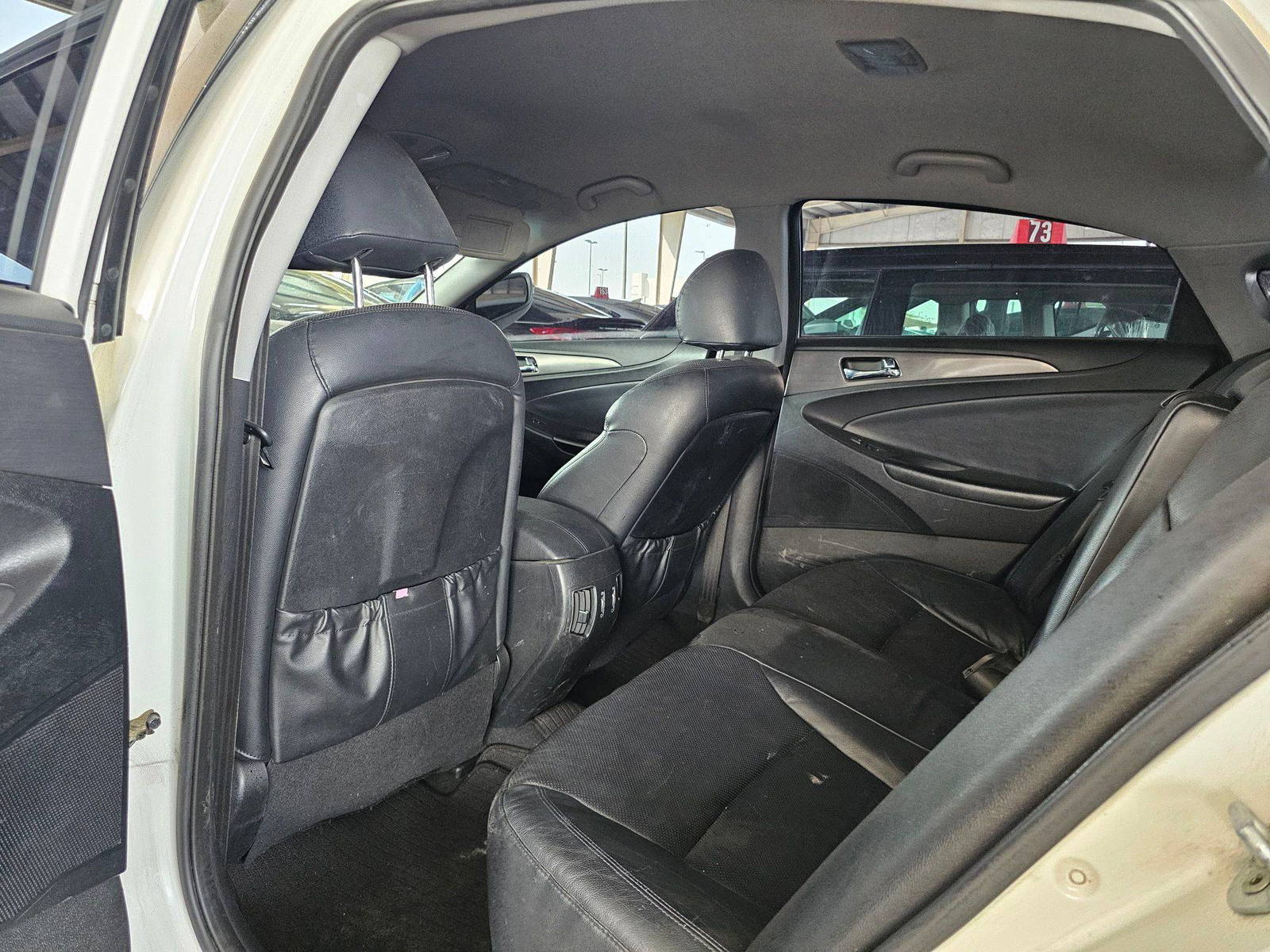 2012 HYUNDAI SONATA — 231666 KM — Lot 014770 — Main - Marhaba Auctions Used Cars - Image 6