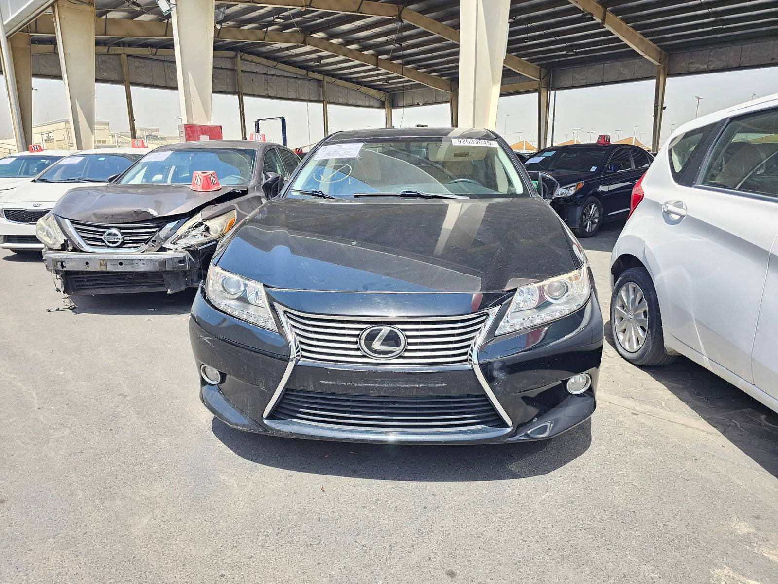 Lexus ES 350 2015 view 2