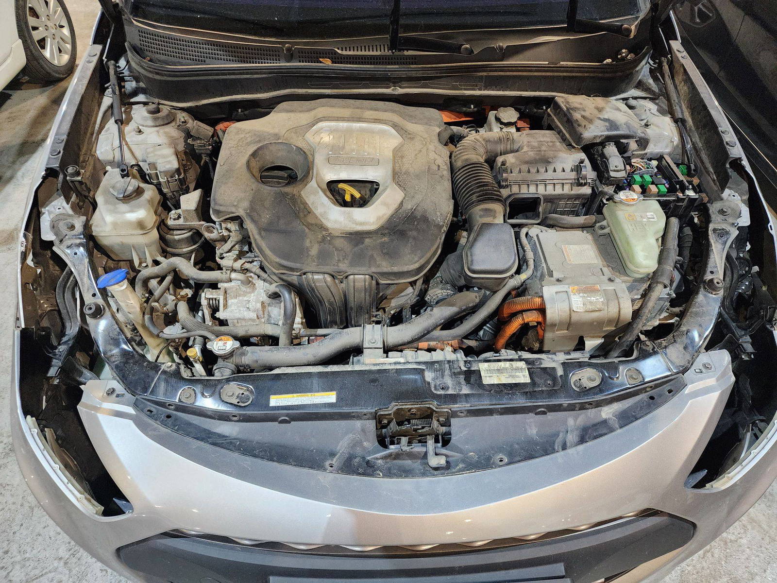 2012 HYUNDAI SONATA — 123940 KM — Lot 030977 — Al Quoz - Marhaba Auctions Used Cars - Image 11