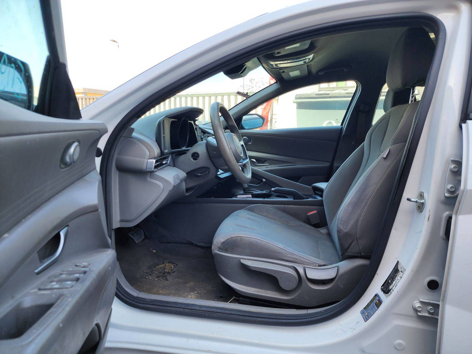 2021 HYUNDAI ELANTRA — 144861 Miles — Lot 046065 — Main - Marhaba Auctions Used Cars - Image 9