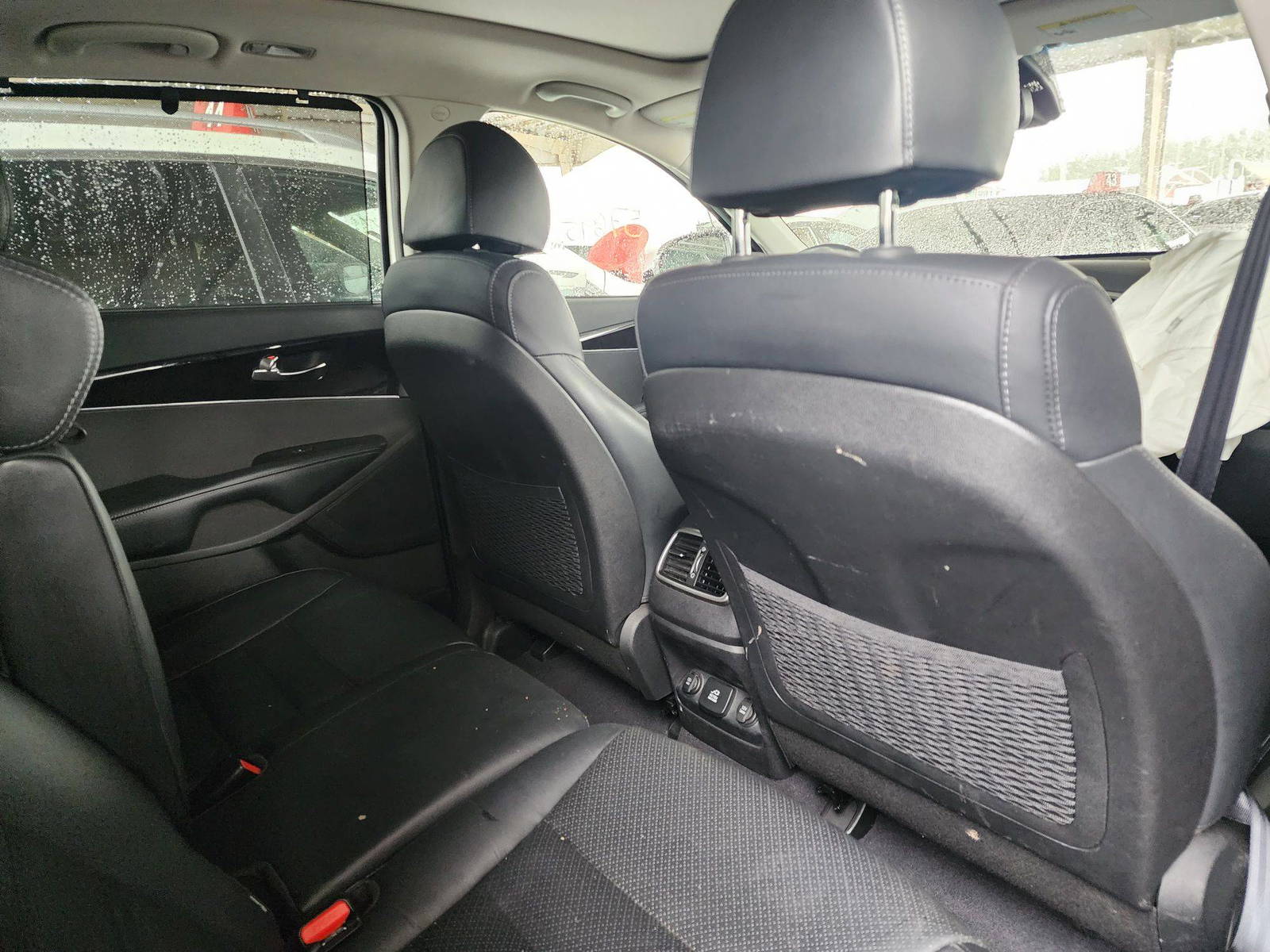 2018 KIA SORENTO — 57695 Miles — Lot 38123185 - Marhaba Auctions Used Cars - Image 5
