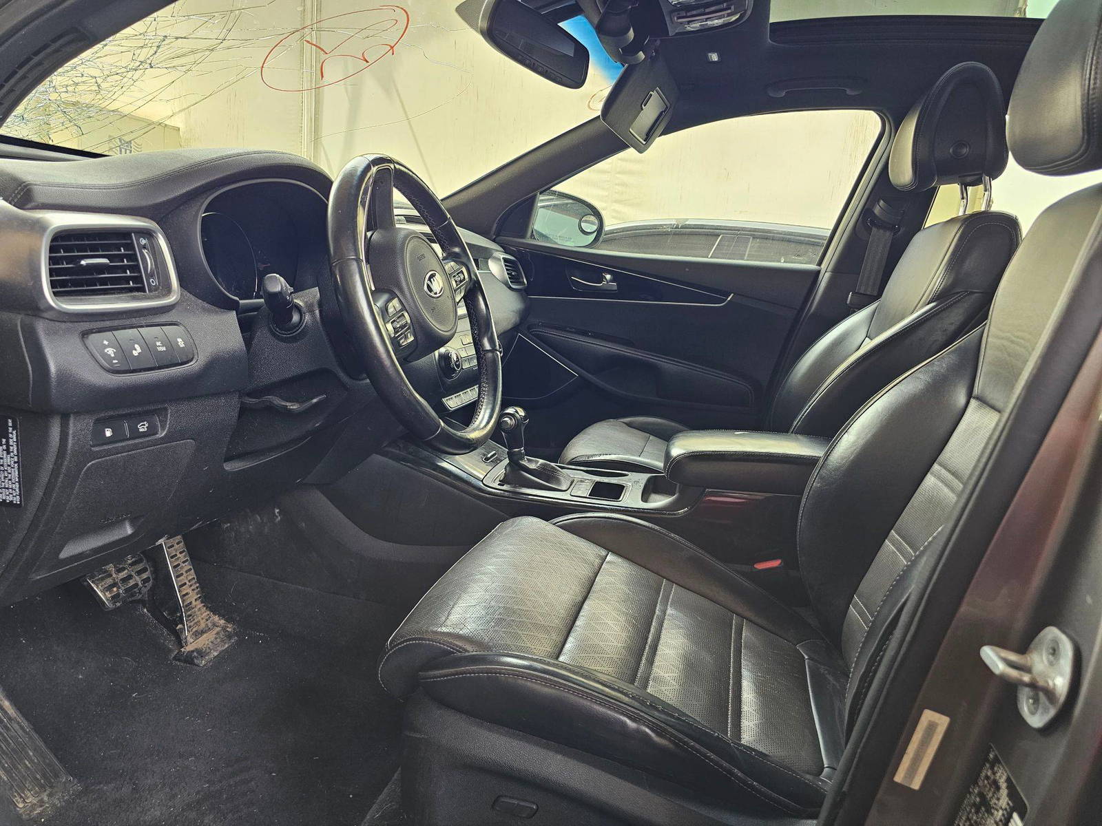 KIA SORENTO 2016 - Marhaba Auction Used Cars - Image 9