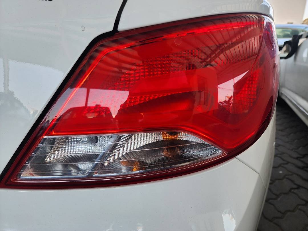 2015 HYUNDAI ACCENT — 160246 Miles — Lot 38241567 - Marhaba Auctions Used Cars - Image 9