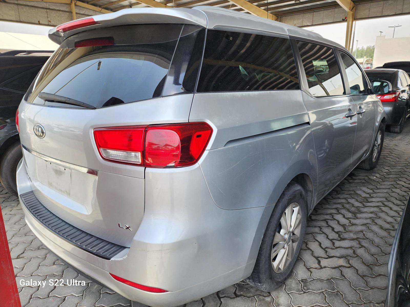 2015 KIA SEDONA — 157740 Miles — Lot 39988514 - Marhaba Auctions Used Cars - Image 9