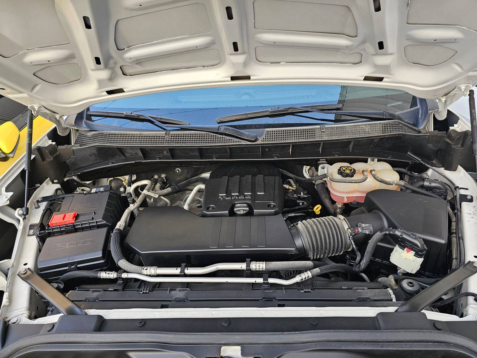 CHEVROLET SILVERADO 2023 - Marhaba Auction Used Cars - Image 10