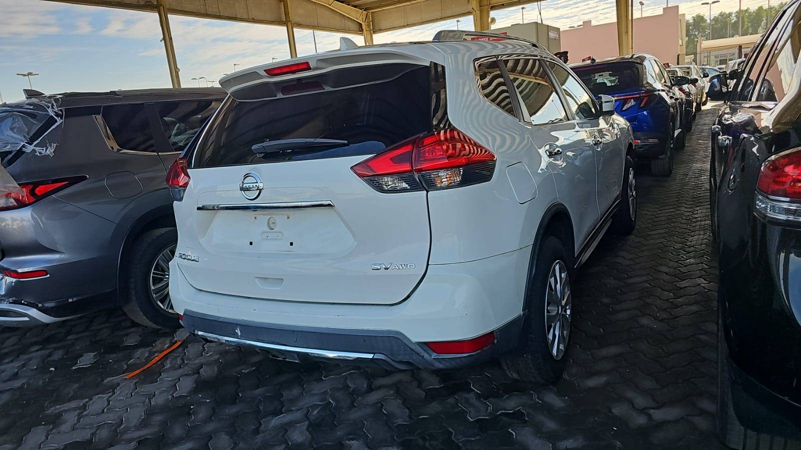 2017 NISSAN ROGUE — 122826 Miles — Lot 2HP521642 — Souq - Marhaba Auctions Used Cars - Image 10