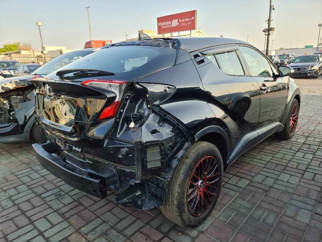 2019 TOYOTA C-HR — 98670 Miles — Lot 125487 — Souq - Marhaba Auctions Used Cars - Image 4